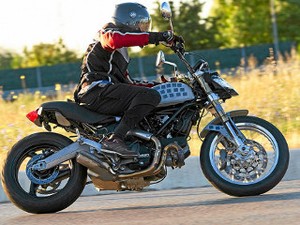 Spyshot Motor Retro Ducati Model Anyar
