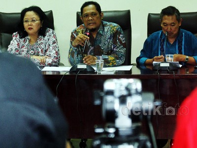 Azlaini Dinonaktifkan dari Wakil Ketua Ombudsman