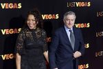 Morgan Freeman dan Robert De Niro di Premiere Last Vegas