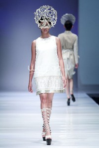 Jakarta, Indonesia - 08 Oktober 2013. Balijava by Denny Wirawan La Mer et du Solid at Sceeno Exhibition Hall Lt.3. Gandaria City. Jakarta Selatan. [Foto: Mohammad Abduh/Wolipop]