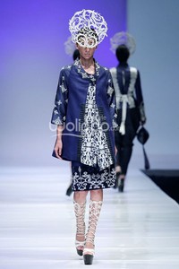 Jakarta, Indonesia - 08 Oktober 2013. Balijava by Denny Wirawan La Mer et du Solid at Sceeno Exhibition Hall Lt.3. Gandaria City. Jakarta Selatan. [Foto: Mohammad Abduh/Wolipop]