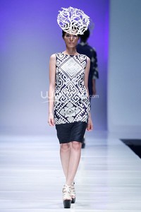 Jakarta, Indonesia - 08 Oktober 2013. Balijava by Denny Wirawan La Mer et du Solid at Sceeno Exhibition Hall Lt.3. Gandaria City. Jakarta Selatan. [Foto: Mohammad Abduh/Wolipop]