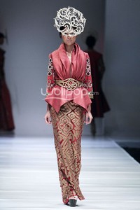 Jakarta, Indonesia - 08 Oktober 2013. Balijava by Denny Wirawan La Mer et du Solid at Sceeno Exhibition Hall Lt.3. Gandaria City. Jakarta Selatan. [Foto: Mohammad Abduh/Wolipop]