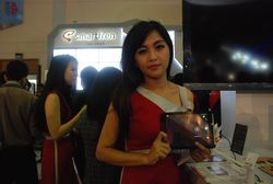 Smartfren Berburu Pelanggan di Indocomtech