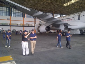 Asyiknya Jalan-jalan ke Bengkel Garuda Indonesia