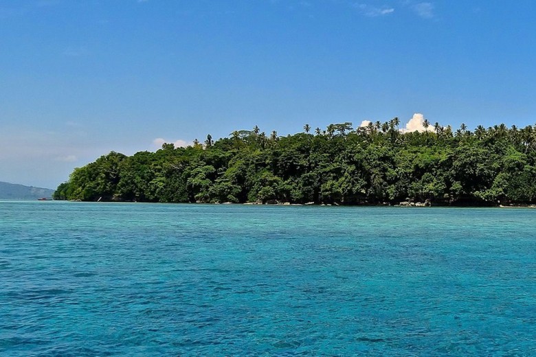  Gambar Pemandangan Pulau Cantik di Tengah Laut Ideas for the