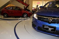 Dan seperti semua model Proton, dinamika berkendara ditingkatkan dengan LOTUS Ride and Handling.