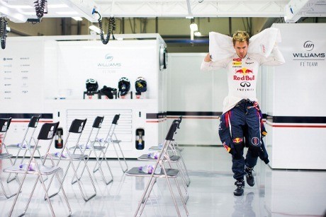 Akhir Pekan Ini Vettel Punya Kans Samai Torehan Schumi