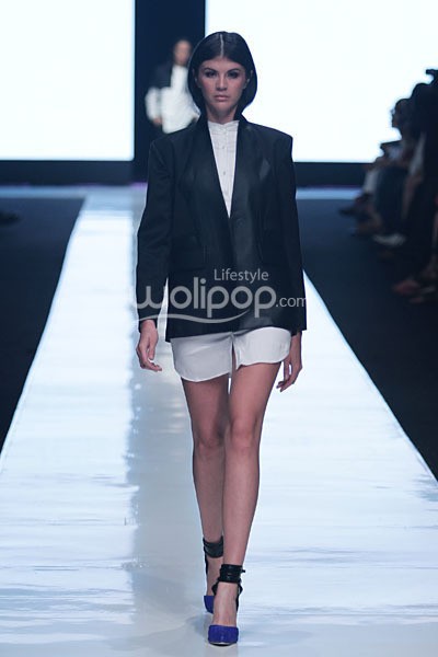 Jakarta, Indonesia - 19 Oktober 2013. Friederich Herman Sophisticated Youthyang. Jakarta Fashion Week 2014 at Senayan City. Jakarta. [Foto: Mohammad Abduh/Wolipop]