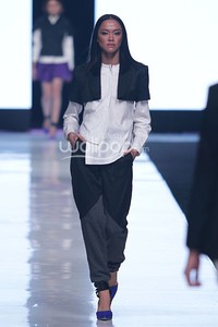 Jakarta, Indonesia - 19 Oktober 2013. Friederich Herman Sophisticated Youthyang. Jakarta Fashion Week 2014 at Senayan City. Jakarta. [Foto: Mohammad Abduh/Wolipop]