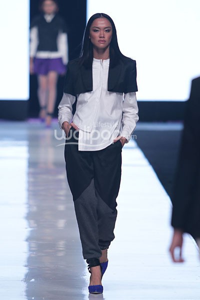 Jakarta, Indonesia - 19 Oktober 2013. Friederich Herman Sophisticated Youthyang. Jakarta Fashion Week 2014 at Senayan City. Jakarta. [Foto: Mohammad Abduh/Wolipop]