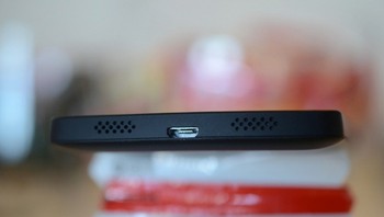Seperti Nexus 4, Nexus 5 dibuat Google bekerja sama dengan LG. (kredit foto: theverge)