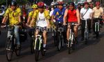 Jokowi ke Kantor Naik Sepeda