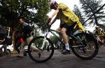 Jokowi ke Kantor Naik Sepeda
