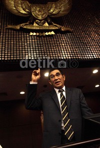 Hamdan akan resmi menjadi Ketua MK pada acara pelantikan 6 November mendatang.