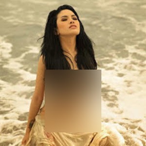 Beredar Lagi! Pose Bugil Nikita Mirzani untuk Playboy Amerika