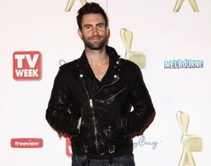 Koleksi Menswear Laku di Pasaran, Adam Levine Siapkan Lini Busana Wanita