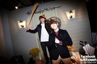 Pose kocak Eunhyuk dan Heechul ‘Super Junior’. (SME)