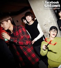 Kyuhyun dan Donghae ‘Super Junior’ di acara SMTOWN Halloween Party. (SME)