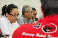 Jumpa pers digelar di DPP PDI Perjuangan, Jakarta, Sabtu (02/11).