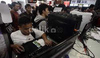 Pameran ini bertajuk Live in the Future.
