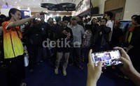 Pameran ini diikuti produsen PC, laptop, gadget, kamera, produk internet dan perusahaan-perusahaan teknologi informasi.