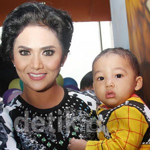 Raul Lemos Batasi Kebiasaan Krisdayanti Nge-Mall