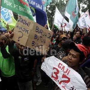 Buruh: Upah Rp 2,44 Juta/Bulan, Bagaimana Bisa Punya Rumah