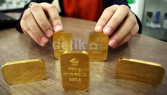 Harga Emas Batangan Turun Rp 8.000/Gram dalam Sepekan