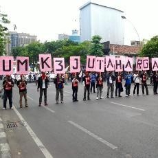UMK Surabaya 2014 Disepakati Rp 2,2 Juta