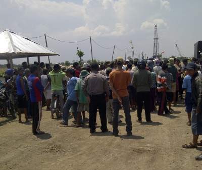 Rusak Rumah Warga, Pengeboran Migas di Tuban Didemo