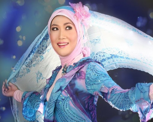 Pesan Penyanyi Dangdut Rya Fitria untuk Akil: Mudah-mudahan Dikuatkan