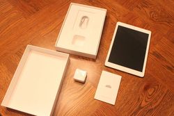 Unboxing iPad Air!