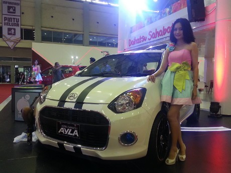 Pameran Mobil di Makassar Hasilkan Ratusan Miliar Rupiah