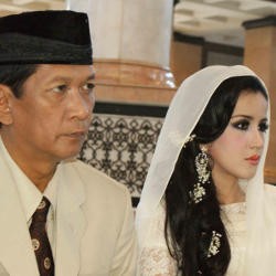Andi Soraya Belum Mau Tanggapi Kabar Perceraiannya