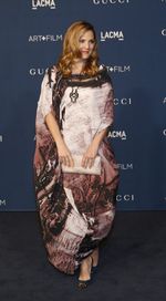 Baju Unik Drew Barrymore