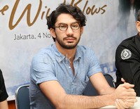 Tingkat kesulitan dubbing-nya tinggi tapi prosesnya menyenangkan dan jadi tantangan baru buat gue, ujarnya. Gus Mun/detikHOT.