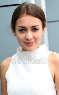 Rambutnya pun diikat sederhana. Gus Mun/detikHOT.