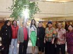 Aksi Whulandary di Parade Kostum Nasional Miss Universe 2013