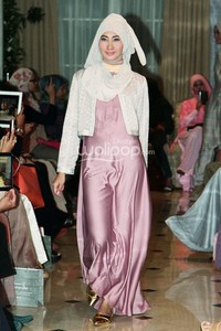 Ria Miranda, Trunk Show 2014 at Ballroom Grand Hotel Mahakam. Jakarta. 31-Oktober-2013. [Foto: Mohammad Abduh/Wolipop]