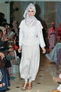 Ria Miranda, Trunk Show 2014 at Ballroom Grand Hotel Mahakam. Jakarta. 31-Oktober-2013. [Foto: Mohammad Abduh/Wolipop]