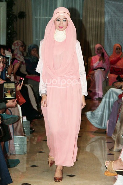 Ria Miranda, Trunk Show 2014 at Ballroom Grand Hotel Mahakam. Jakarta. 31-Oktober-2013. [Foto: Mohammad Abduh/Wolipop]