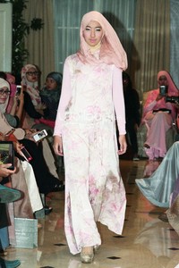 Ria Miranda, Trunk Show 2014 at Ballroom Grand Hotel Mahakam. Jakarta. 31-Oktober-2013. [Foto: Mohammad Abduh/Wolipop]