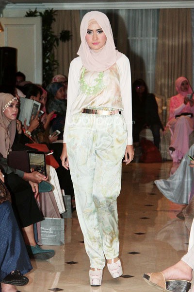 Ria Miranda, Trunk Show 2014 at Ballroom Grand Hotel Mahakam. Jakarta. 31-Oktober-2013. [Foto: Mohammad Abduh/Wolipop]