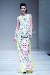 Jakarta, Indonesia - 09 Oktober. Danny Satriadi Inflorescence at Skeeno Hall Lt.3. 09 Oktober 2013. Gandaria City. Jakarta. [Foto: Mohammad Abduh/Wolipop]