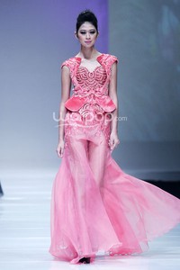 Jakarta, Indonesia - 09 Oktober. Danny Satriadi Inflorescence at Skeeno Hall Lt.3. 09 Oktober 2013. Gandaria City. Jakarta. [Foto: Mohammad Abduh/Wolipop]