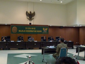 Menyusul Vica, Hakim Pemakai Sabu dan Ganja Juga Dipecat