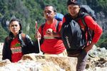 Pengalaman Seru Mendaki Gunung Bersama Tunanetra
