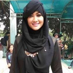 Ini Komentar Gaston Saat Lihat Jupe Berhijab