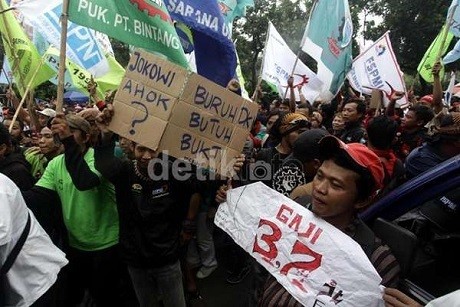 Buruh: Hentikan Rezim Upah Murah!